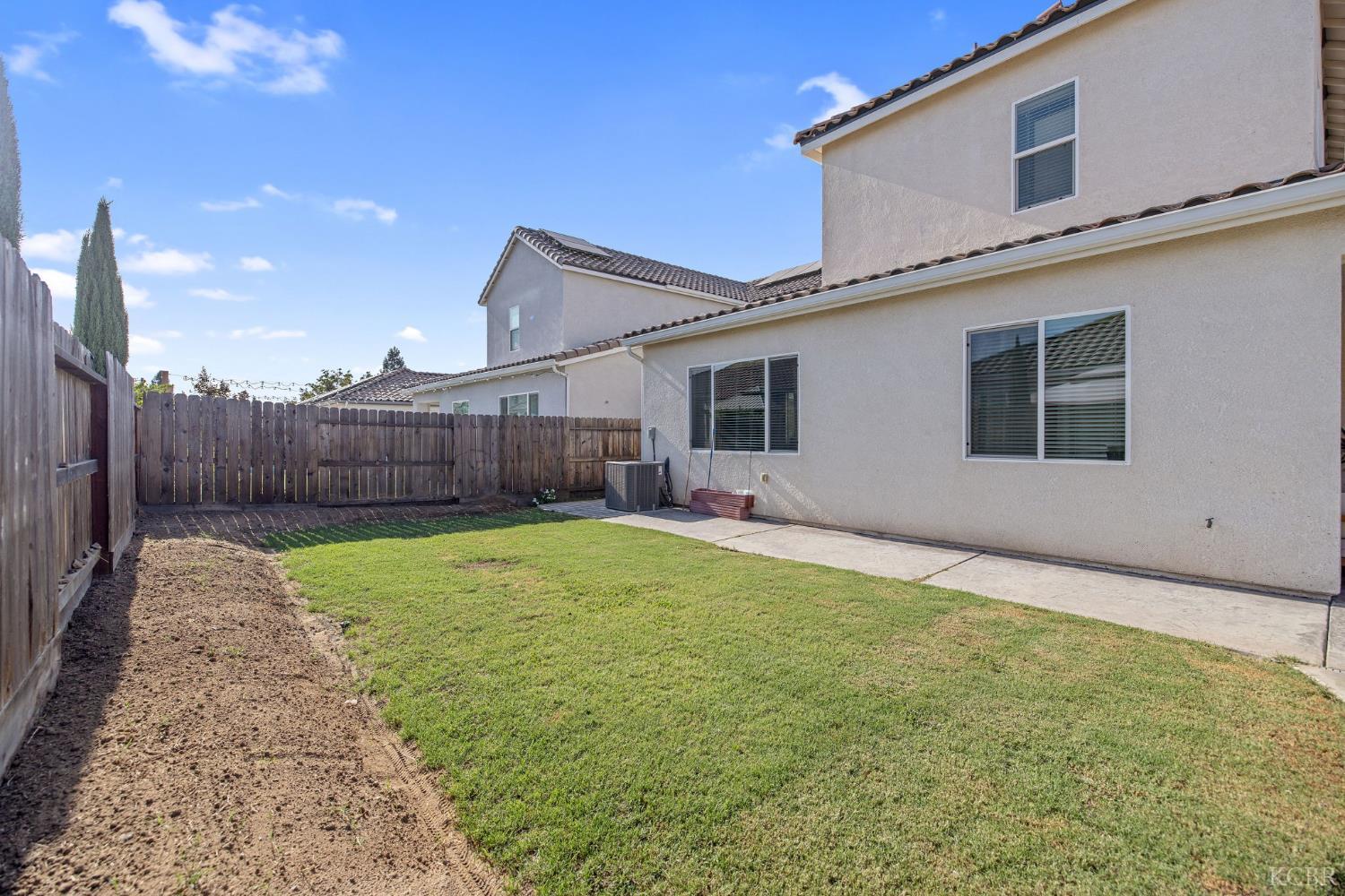 3036 Keats Ave, Clovis, CA 93619