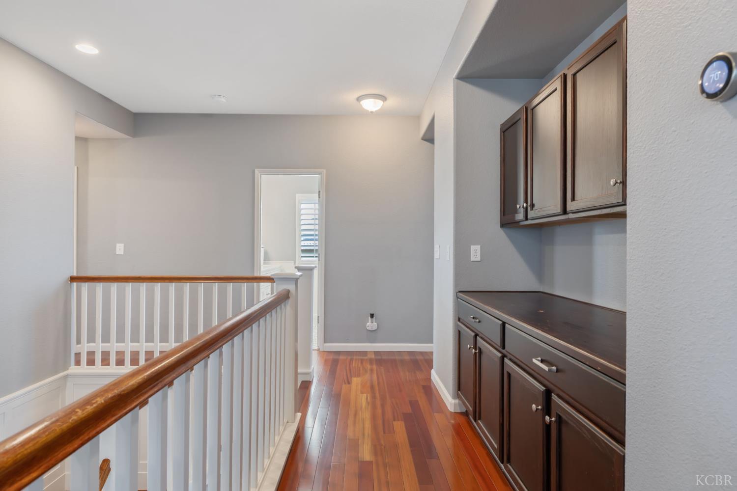 1093 W Windsor Ct, Hanford, CA 93230