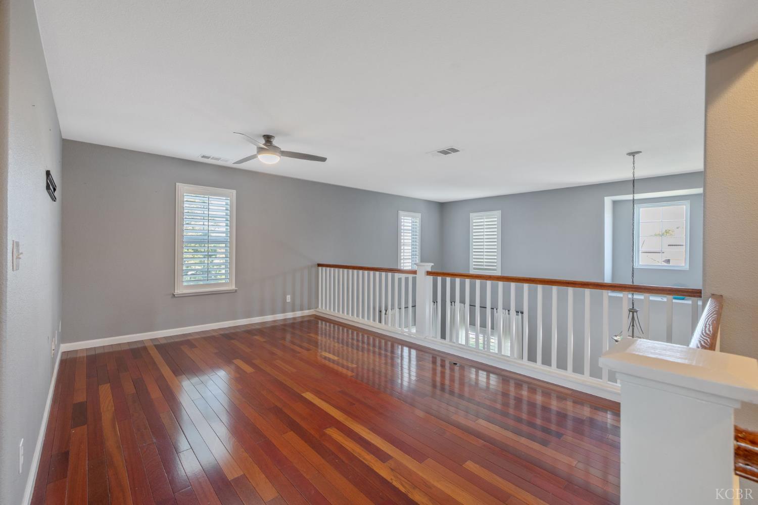 1093 W Windsor Ct, Hanford, CA 93230