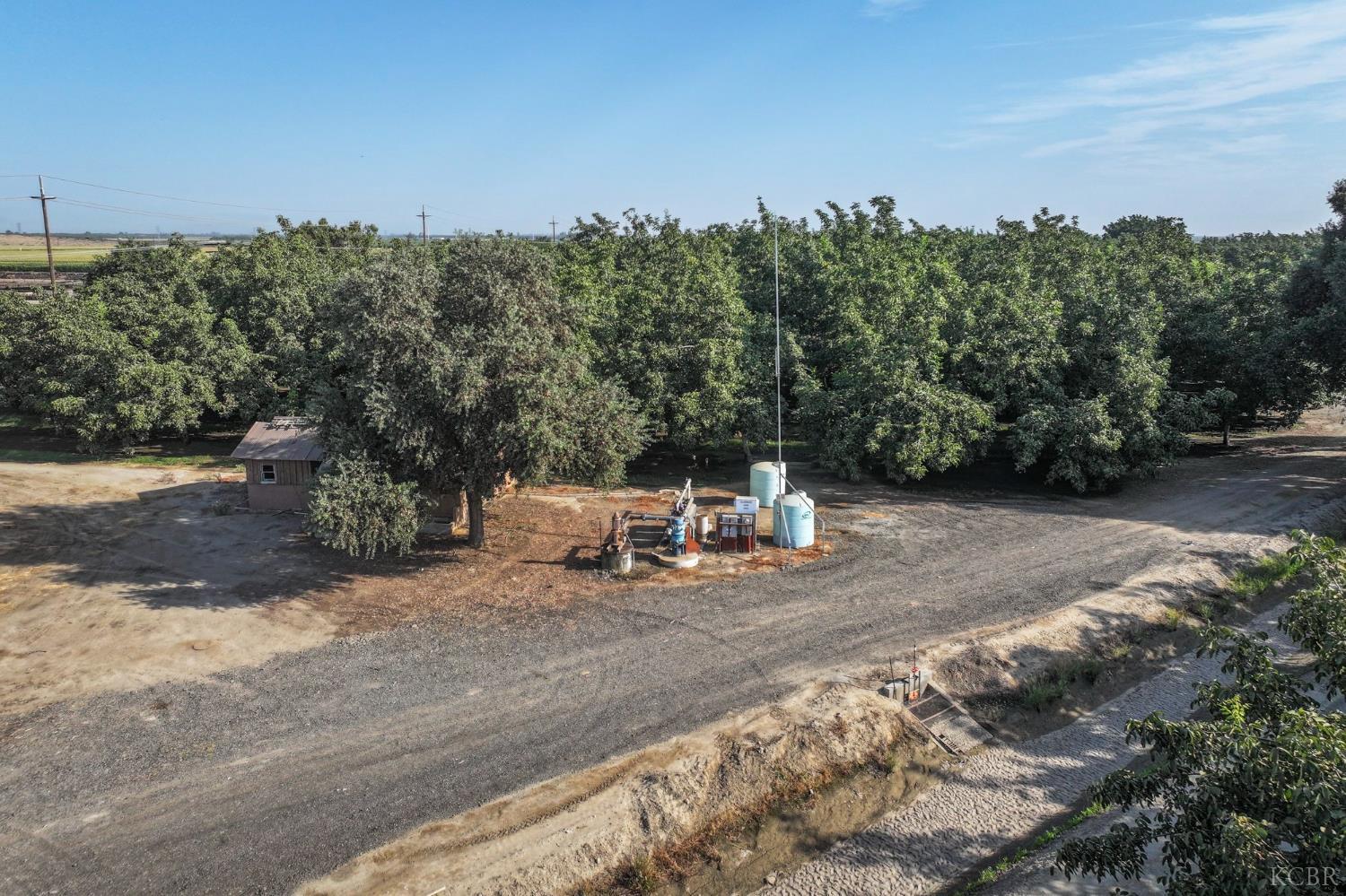 7461 7th Ave, Hanford, CA 93230