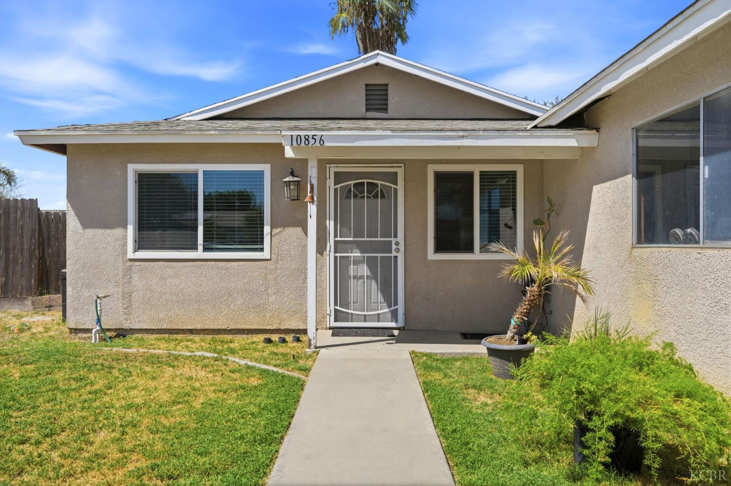 10856 Malta St, Hanford, CA 93230