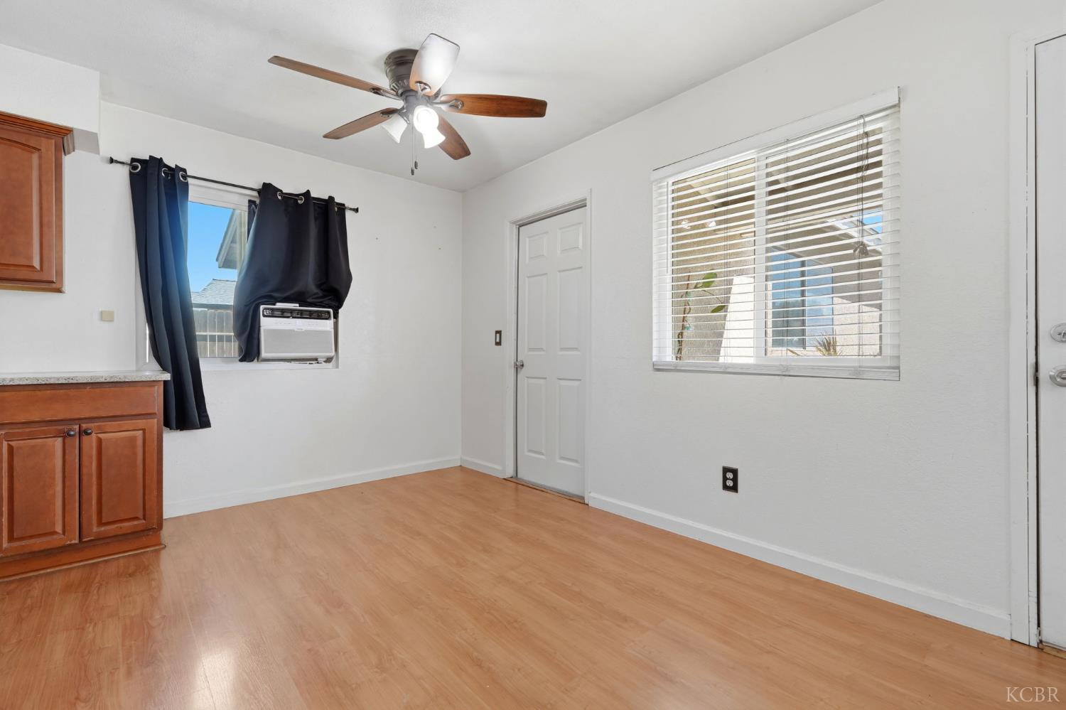 10856 Malta St, Hanford, CA 93230