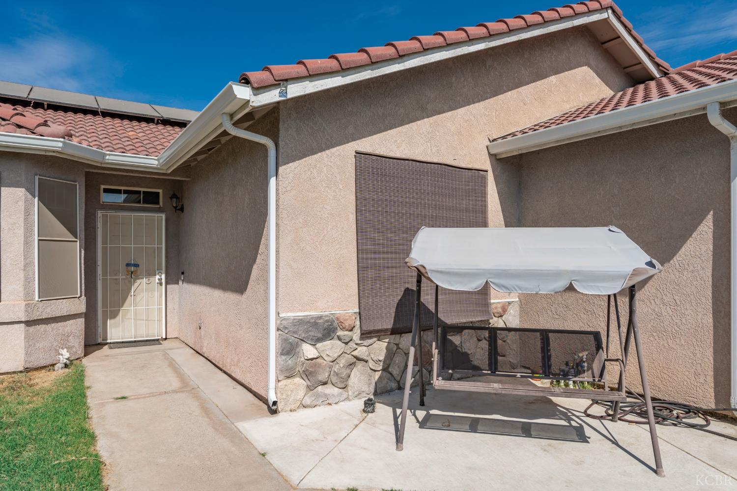 1125 E Cinnamon, Lemoore, CA 93245