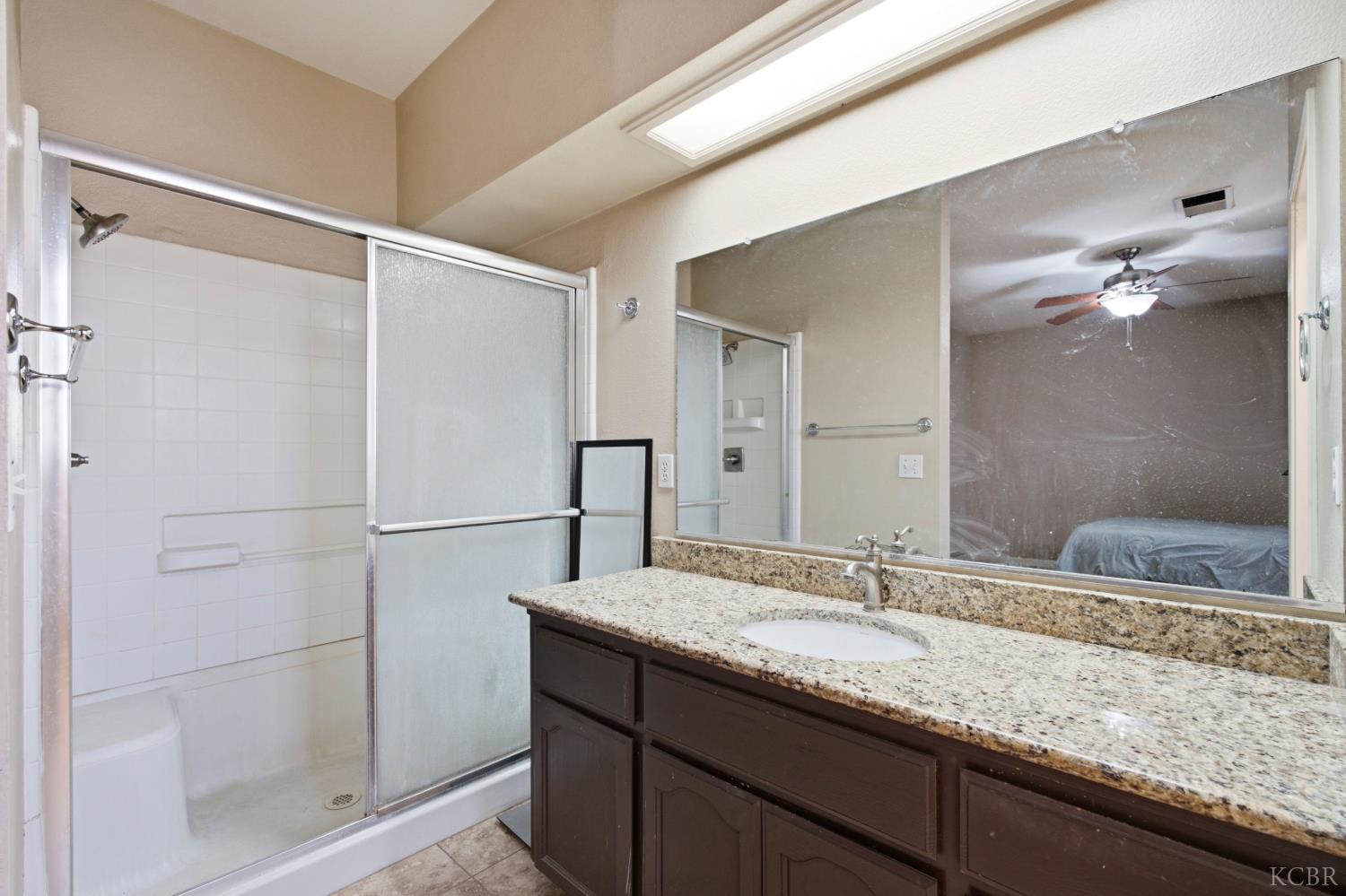 1125 E Cinnamon, Lemoore, CA 93245