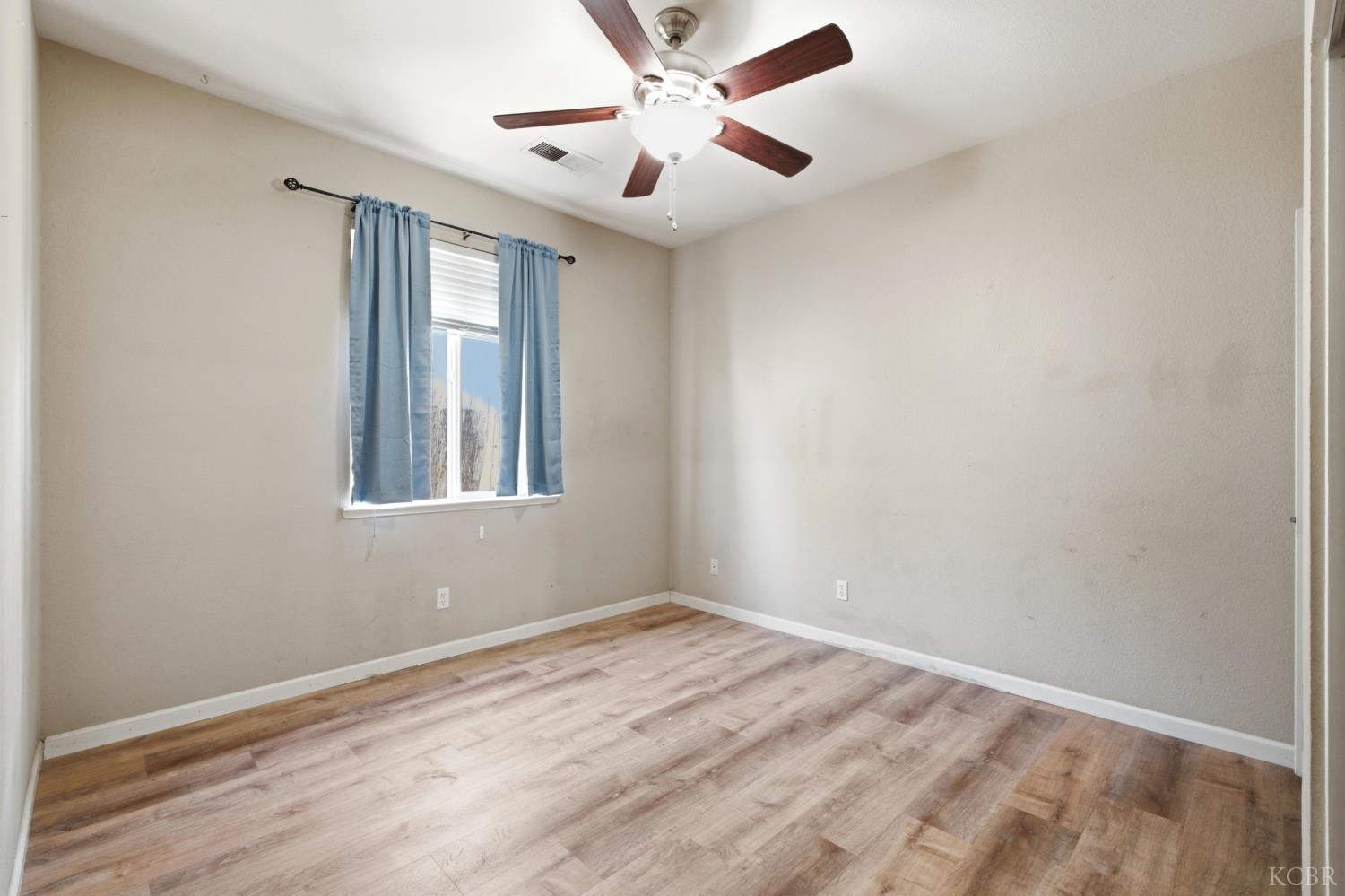 1125 E Cinnamon, Lemoore, CA 93245