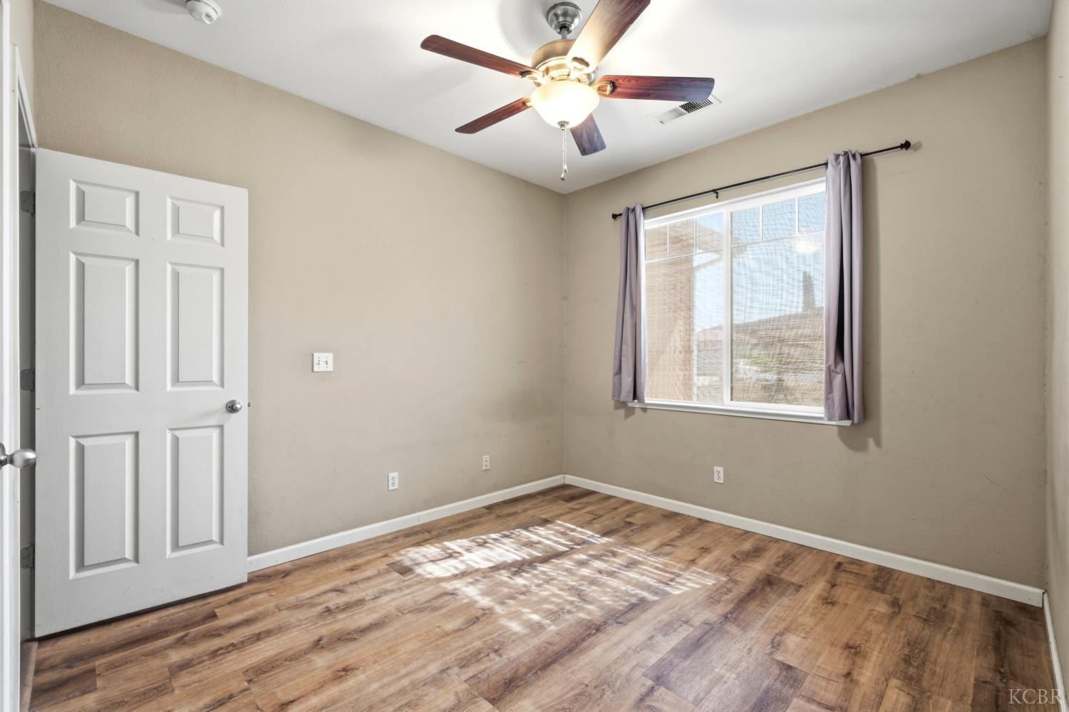 1125 E Cinnamon, Lemoore, CA 93245