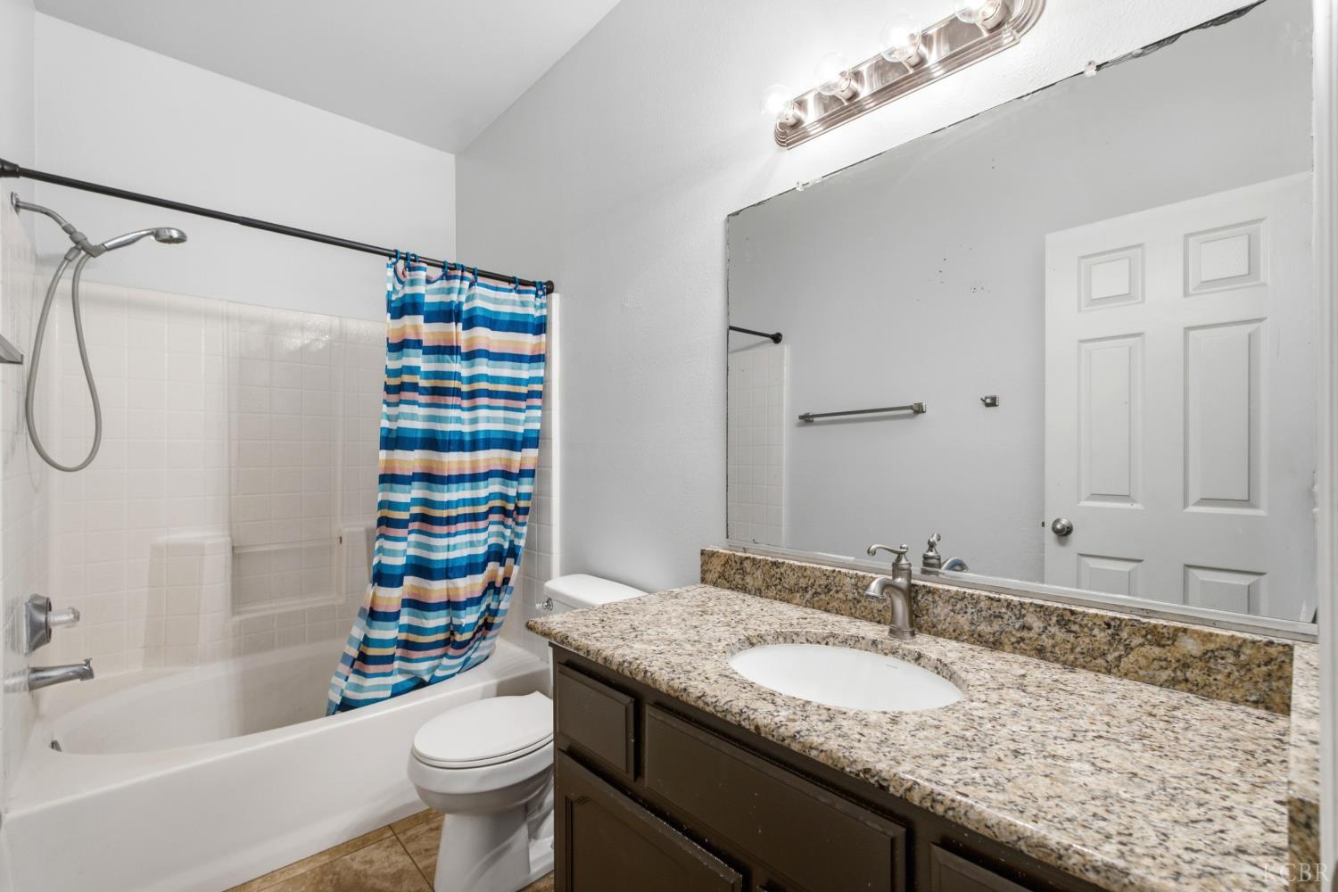 1125 E Cinnamon, Lemoore, CA 93245