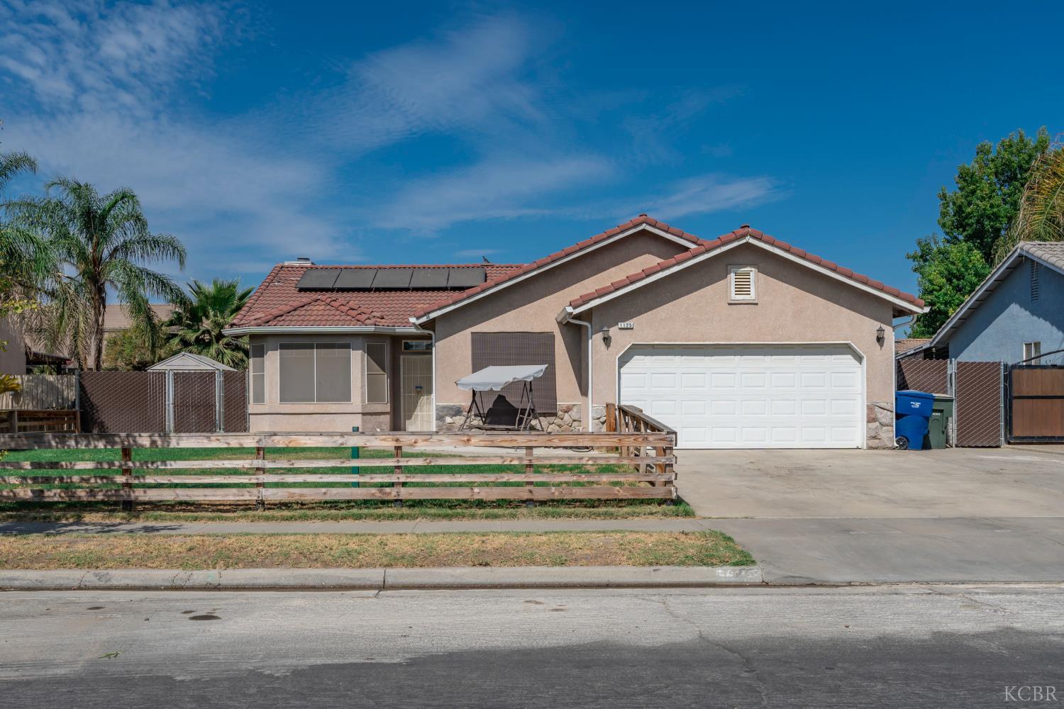 1125 E Cinnamon, Lemoore, CA 93245