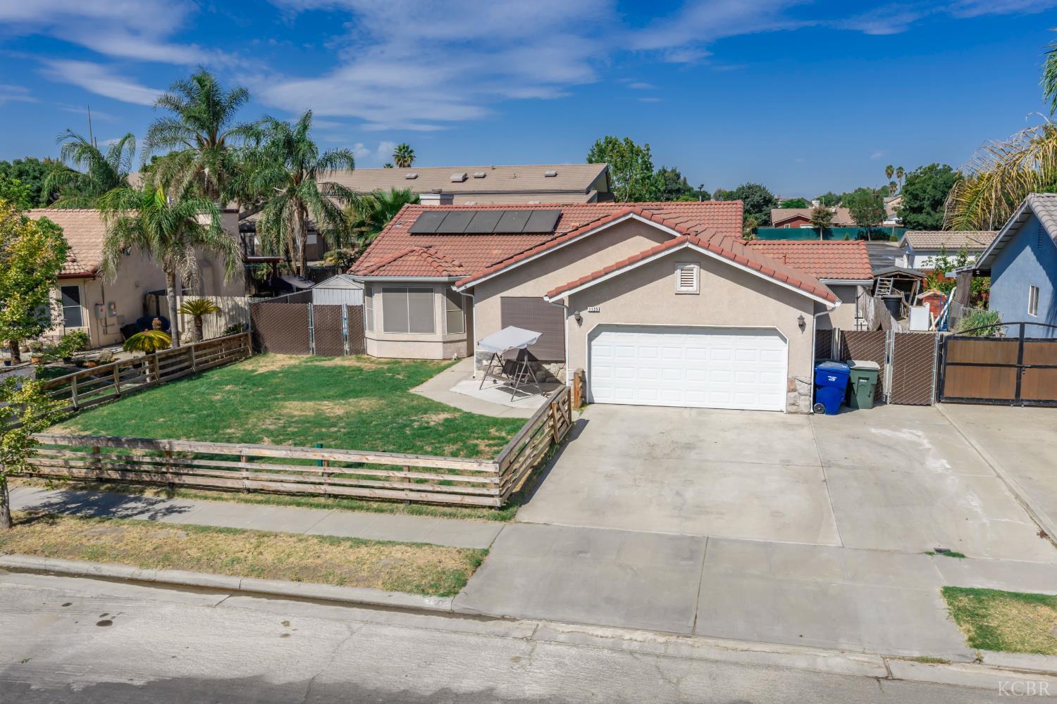 1125 E Cinnamon, Lemoore, CA 93245