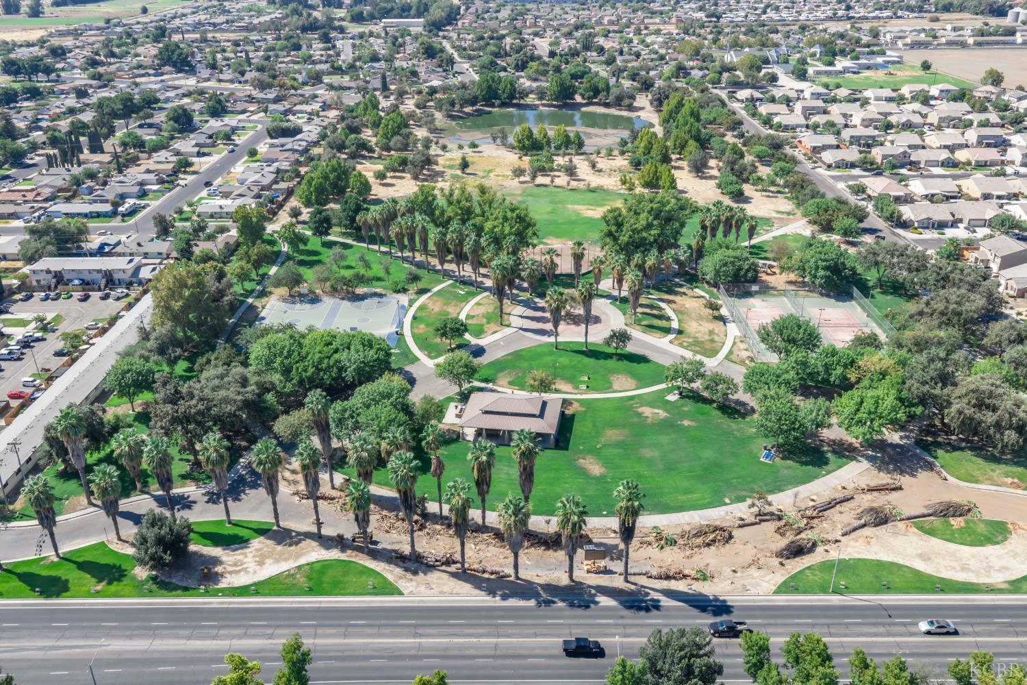 1125 E Cinnamon, Lemoore, CA 93245