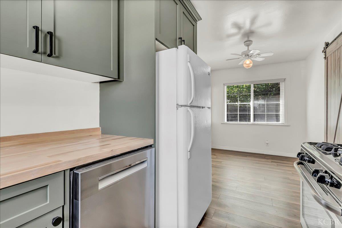 109 Lorita Way, Hanford, CA 93230