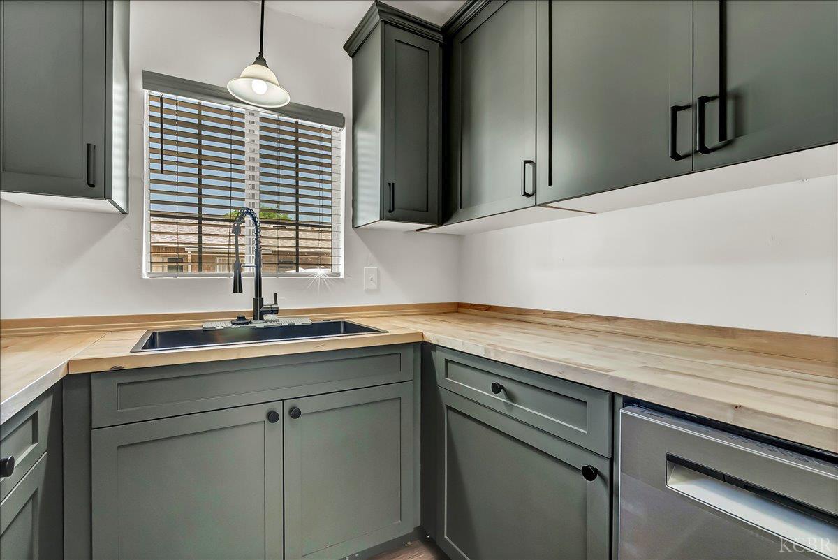 109 Lorita Way, Hanford, CA 93230