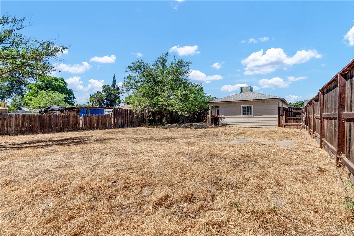109 Lorita Way, Hanford, CA 93230