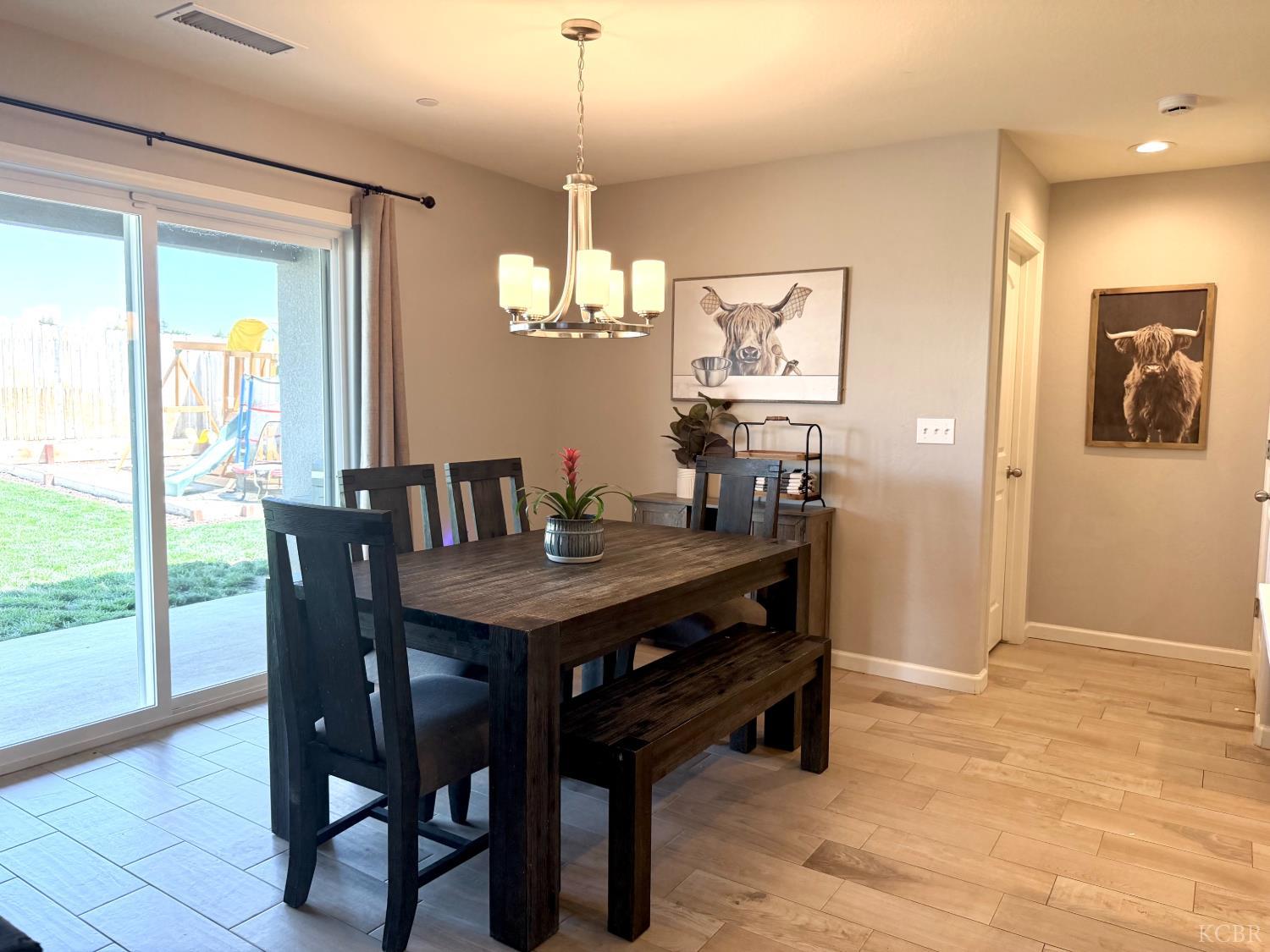 338 N Tracy St, Visalia, CA 93292