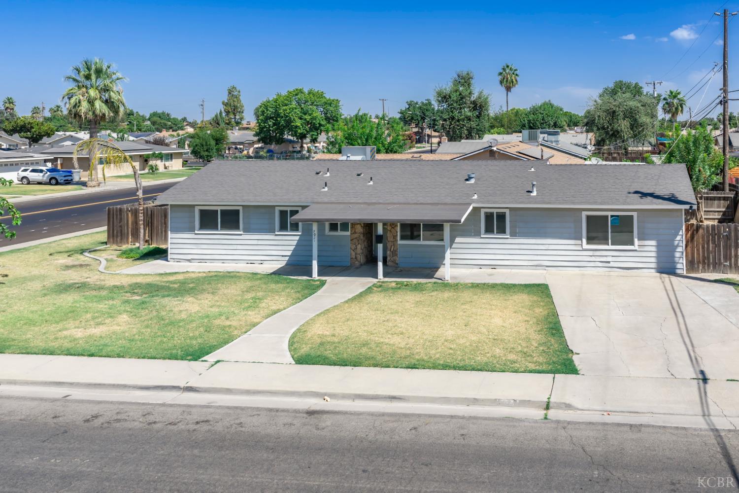 902 Boxwood, Lemoore, CA 93245