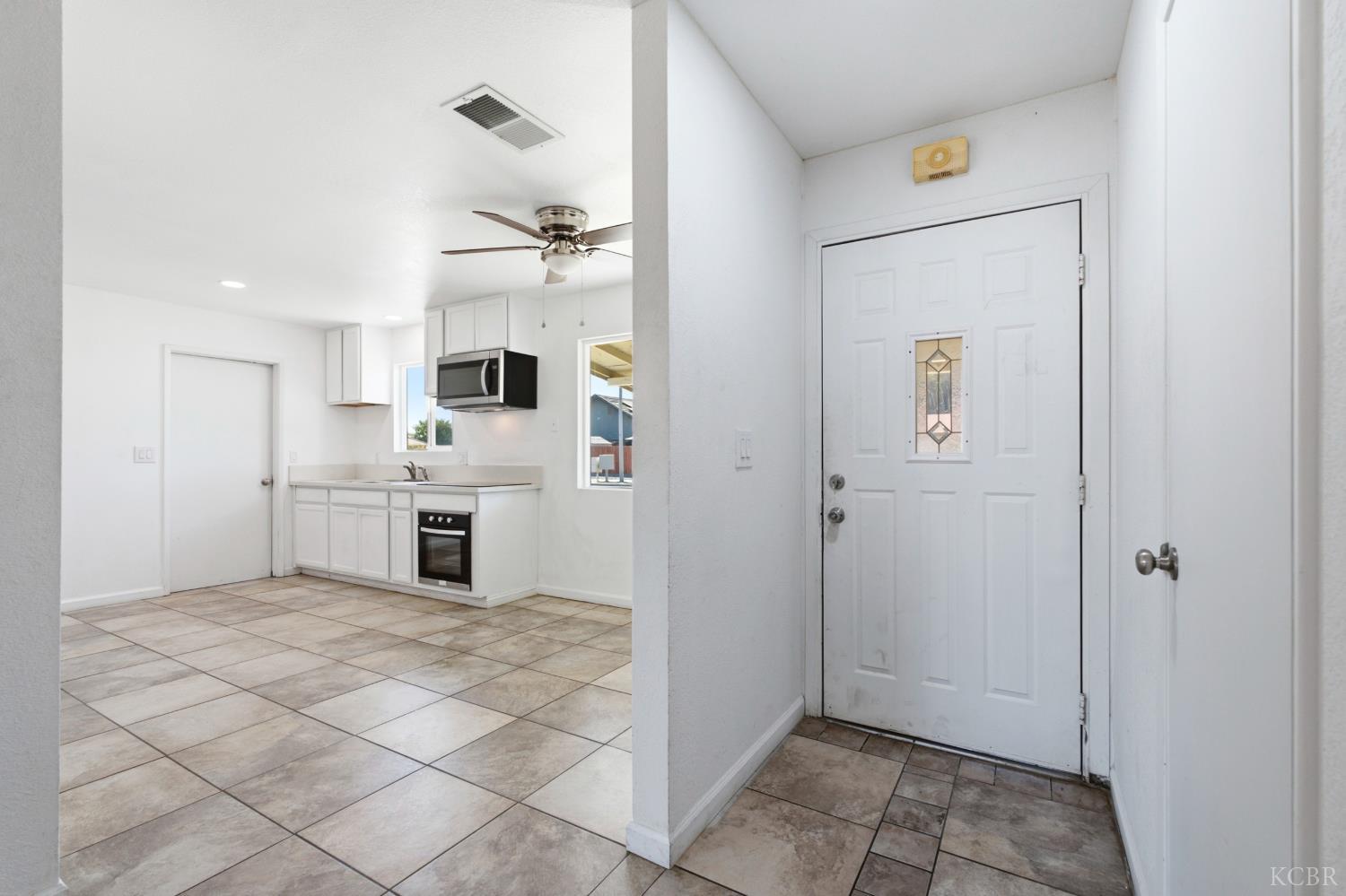 902 Boxwood, Lemoore, CA 93245
