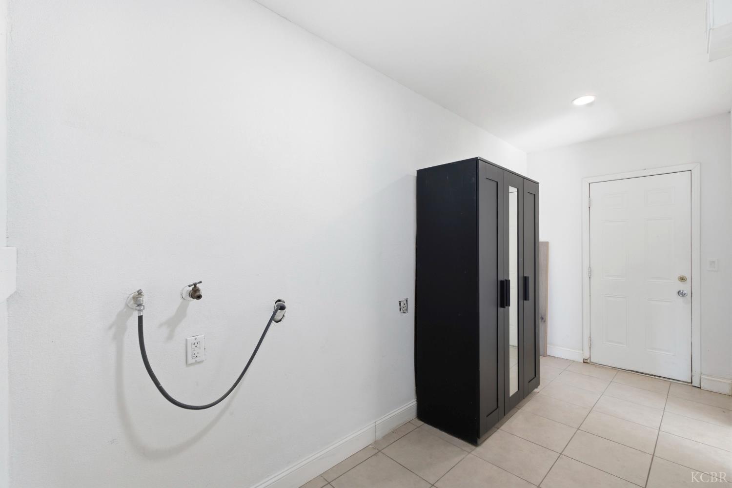902 Boxwood, Lemoore, CA 93245