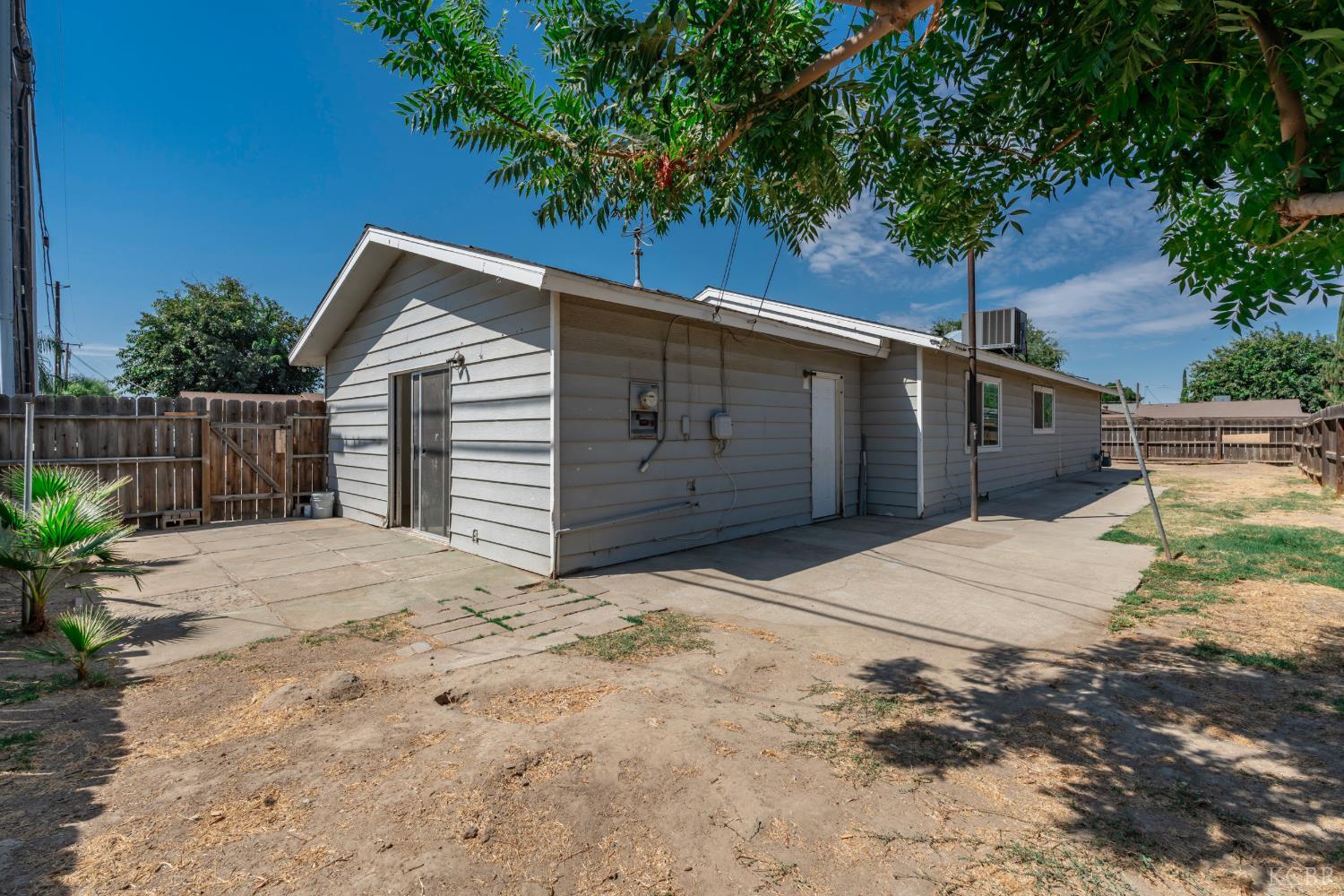 902 Boxwood, Lemoore, CA 93245
