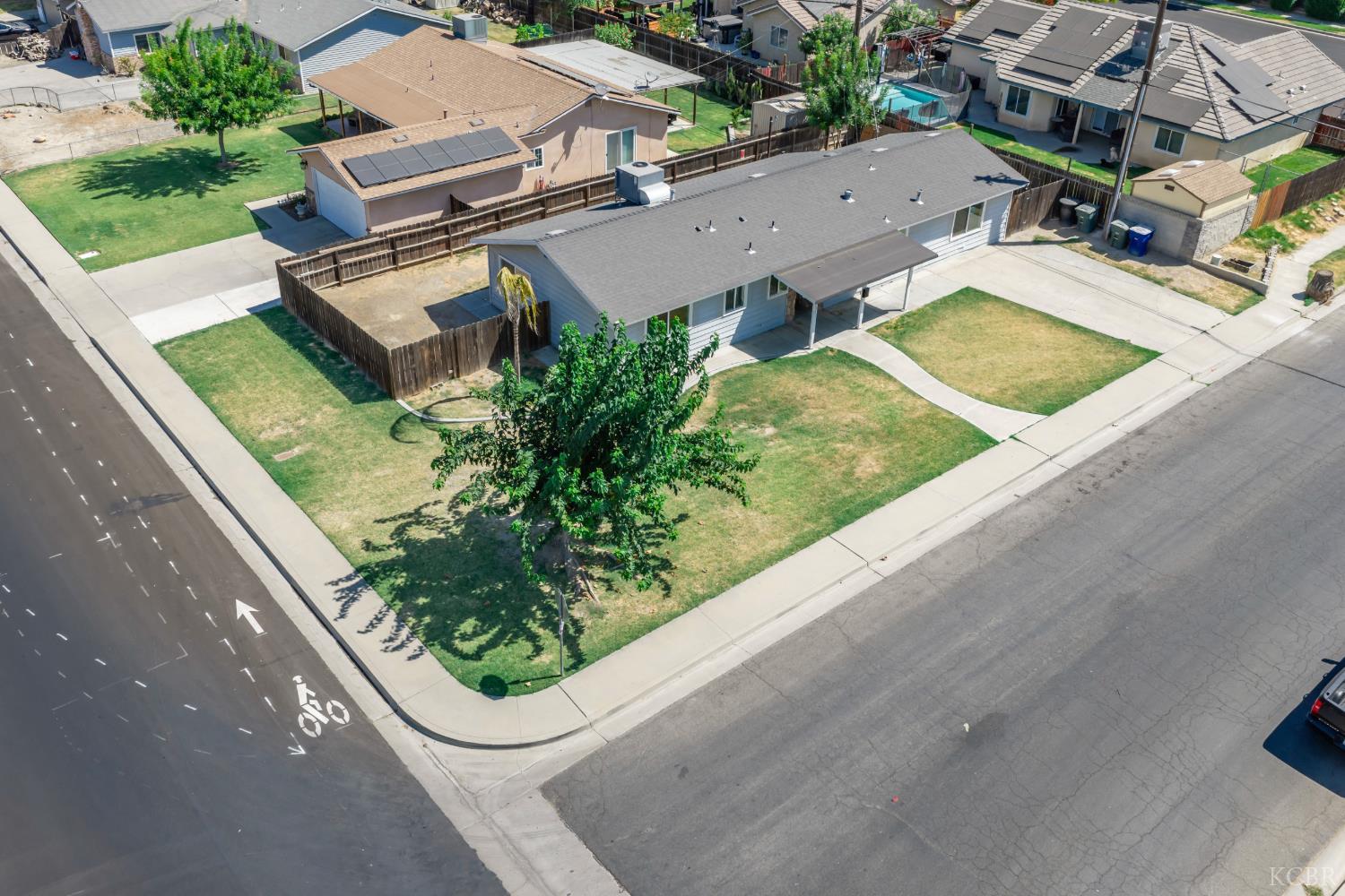 902 Boxwood, Lemoore, CA 93245