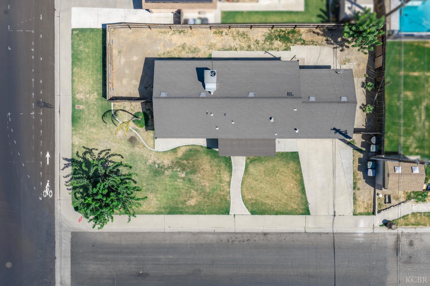 902 Boxwood, Lemoore, CA 93245