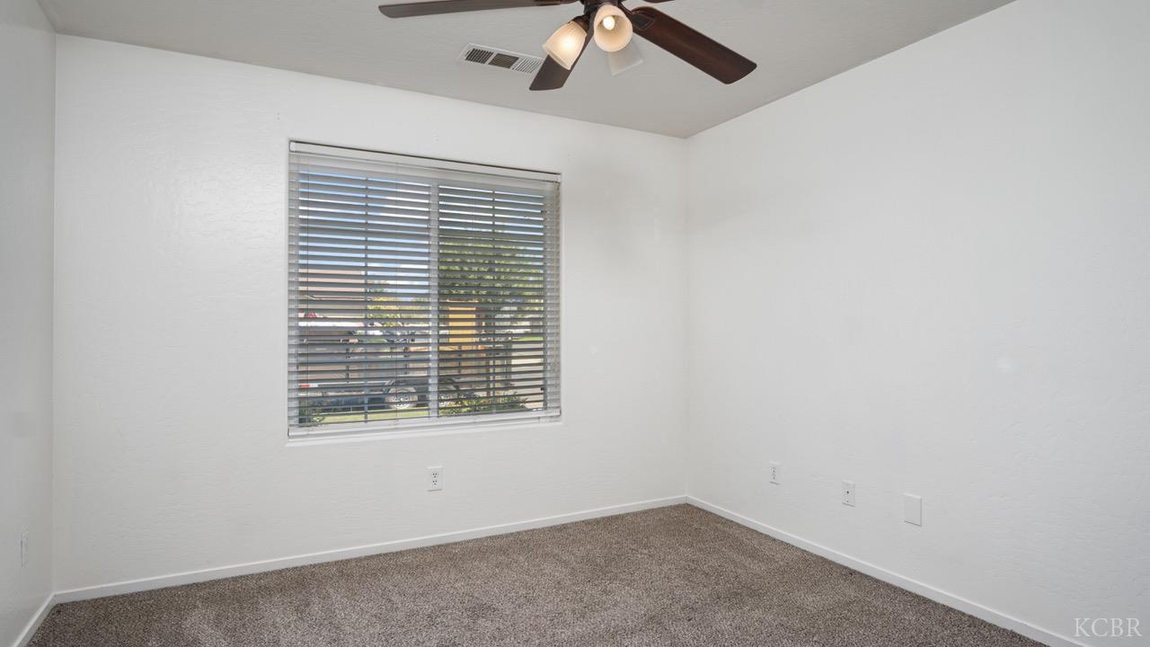 2475 Tempranillo Dr, Tulare, CA 93274