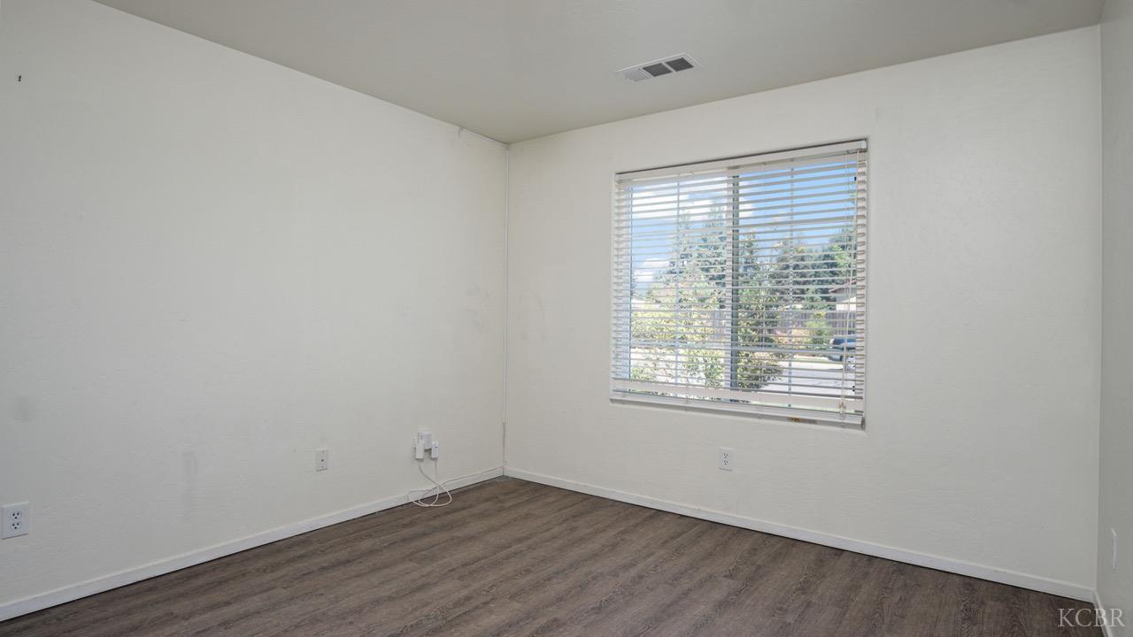 2475 Tempranillo Dr, Tulare, CA 93274