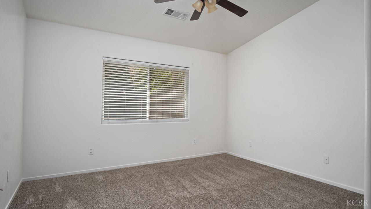 2475 Tempranillo Dr, Tulare, CA 93274