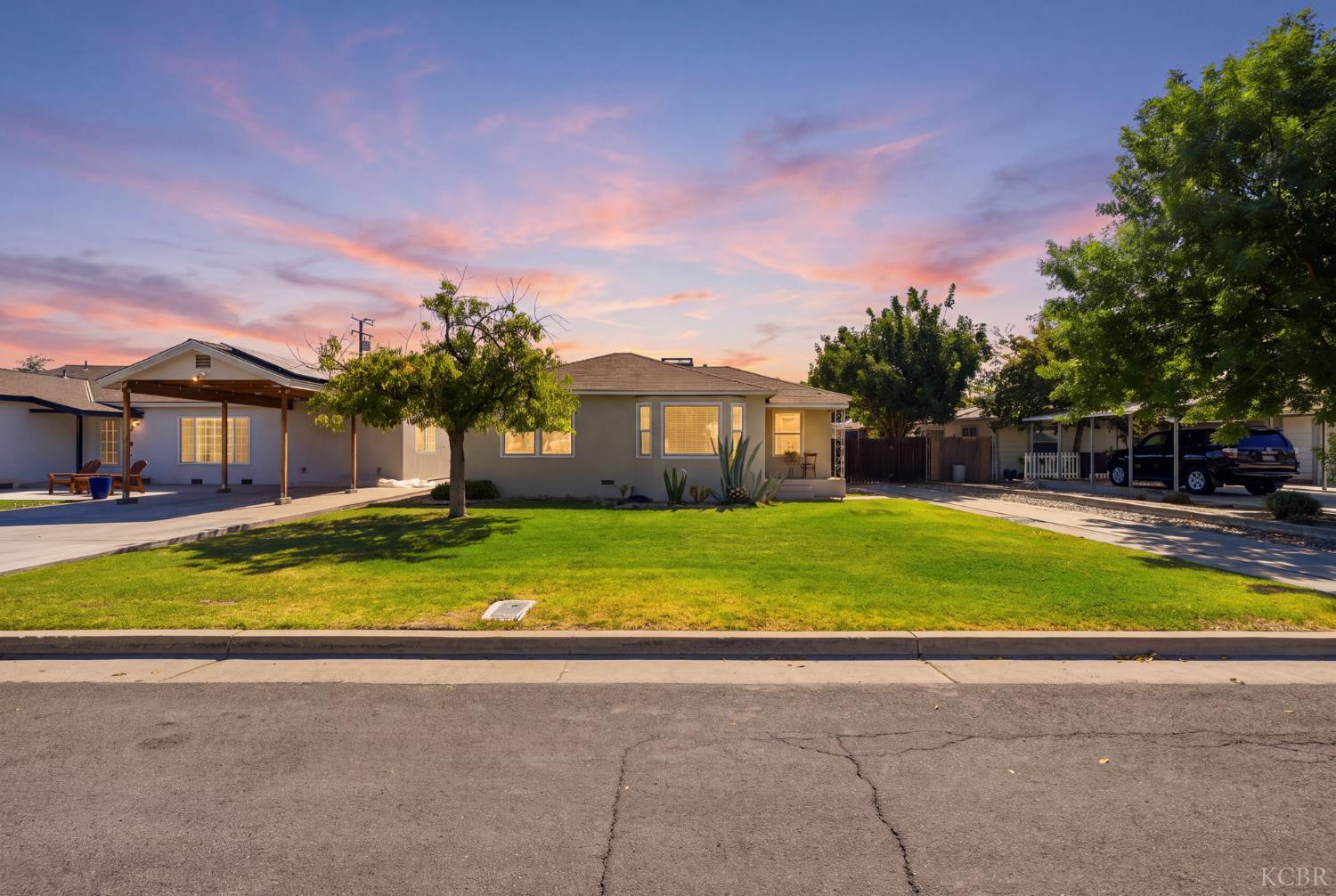 1811 McKinley Ave, Hanford, CA 93230