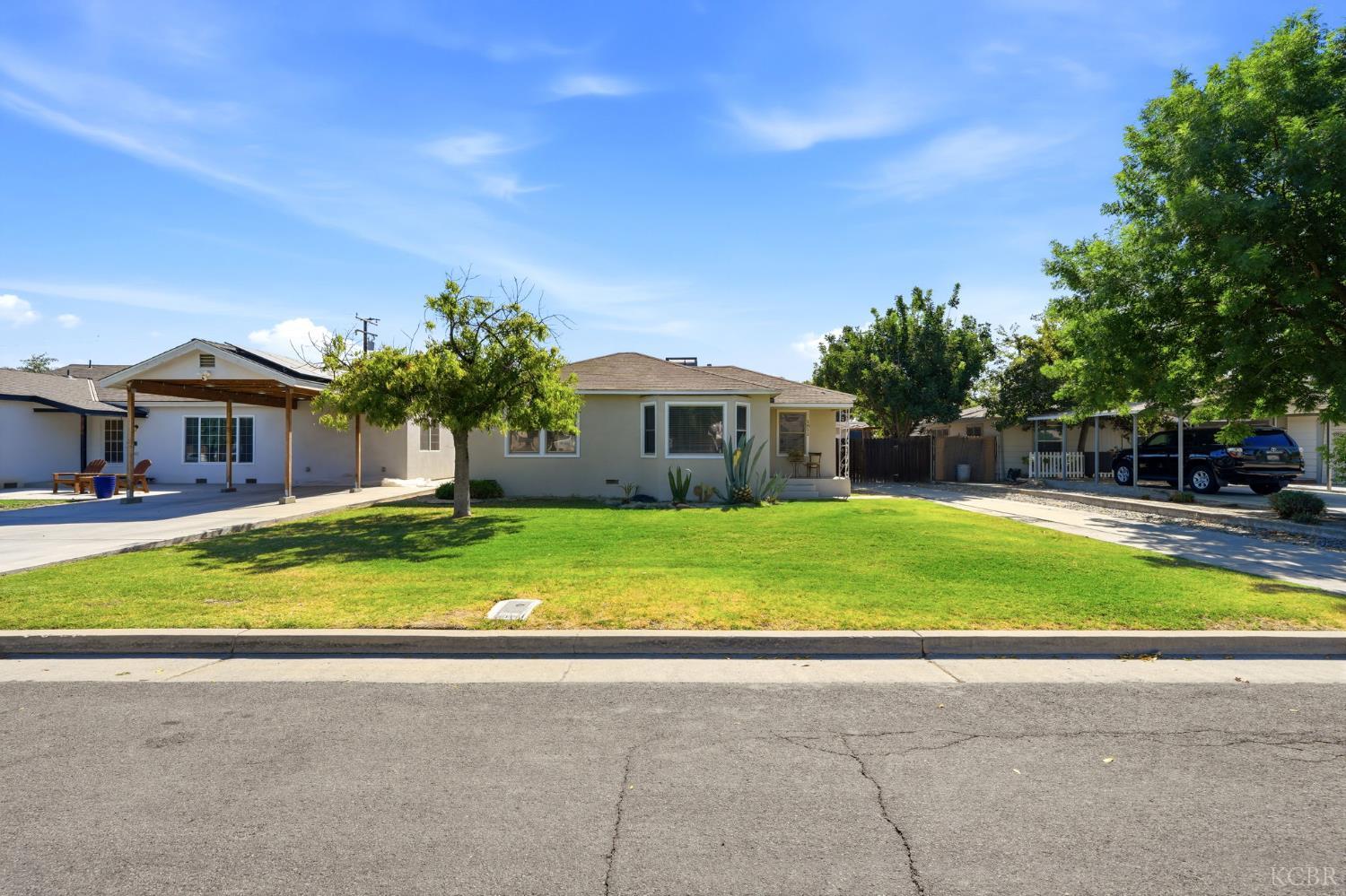 1811 McKinley Ave, Hanford, CA 93230