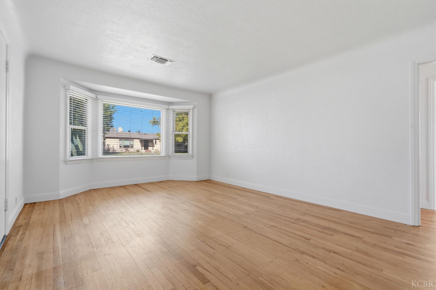 1811 McKinley Ave, Hanford, CA 93230