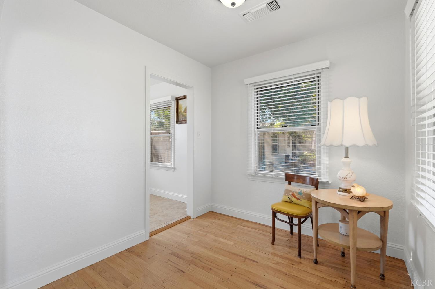 1811 McKinley Ave, Hanford, CA 93230