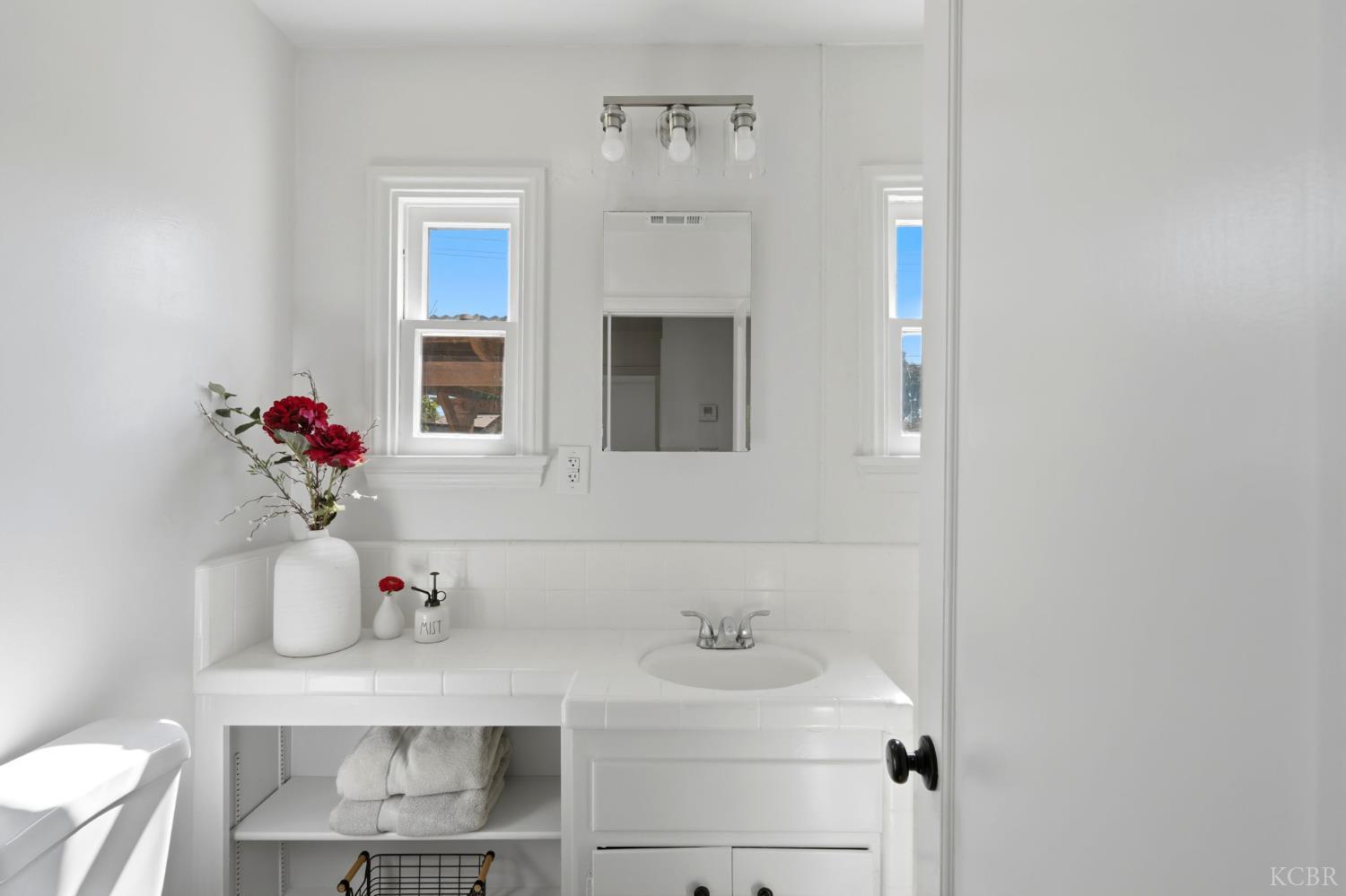 1811 McKinley Ave, Hanford, CA 93230