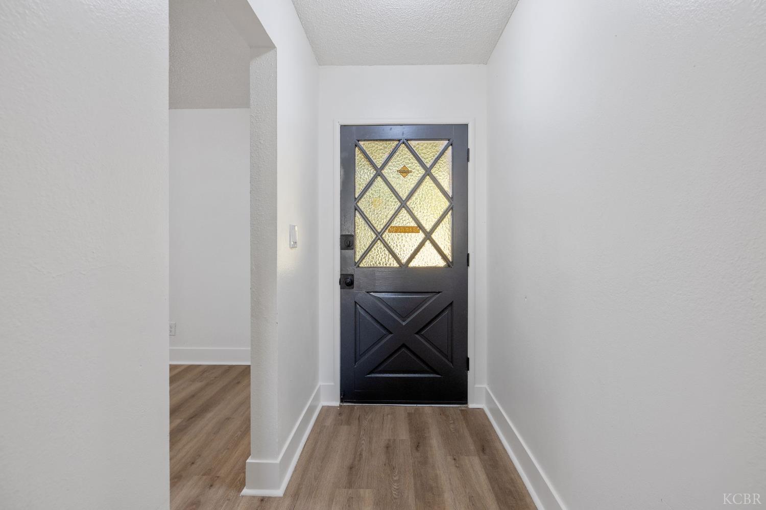 988 Laurel Ave, Lindsay, CA 93247