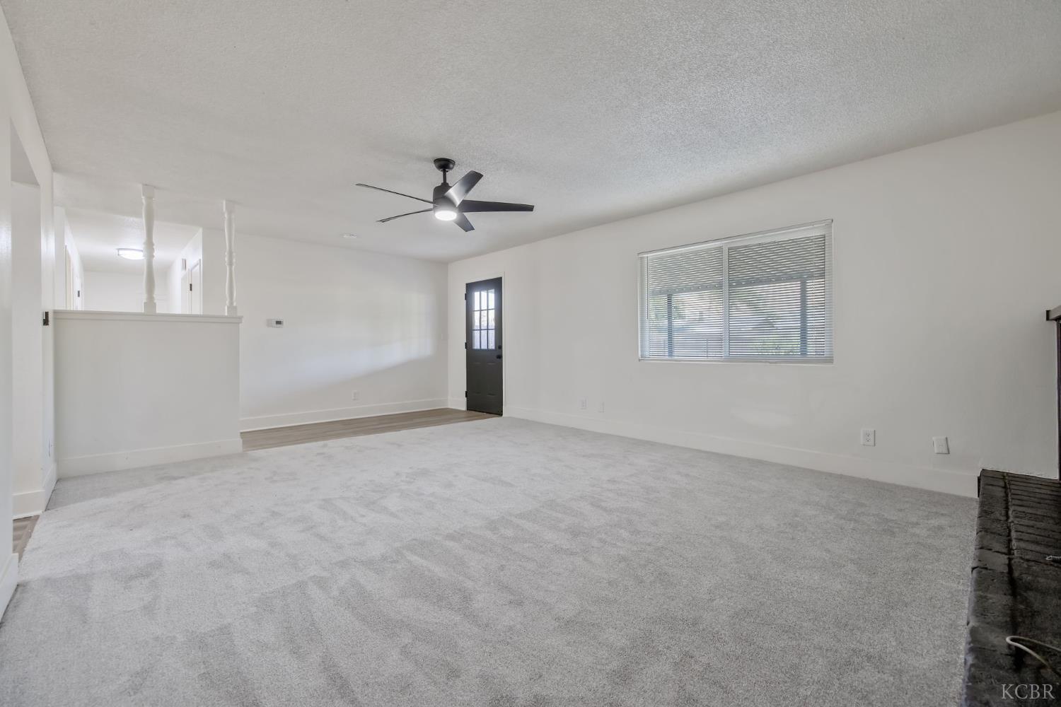 988 Laurel Ave, Lindsay, CA 93247