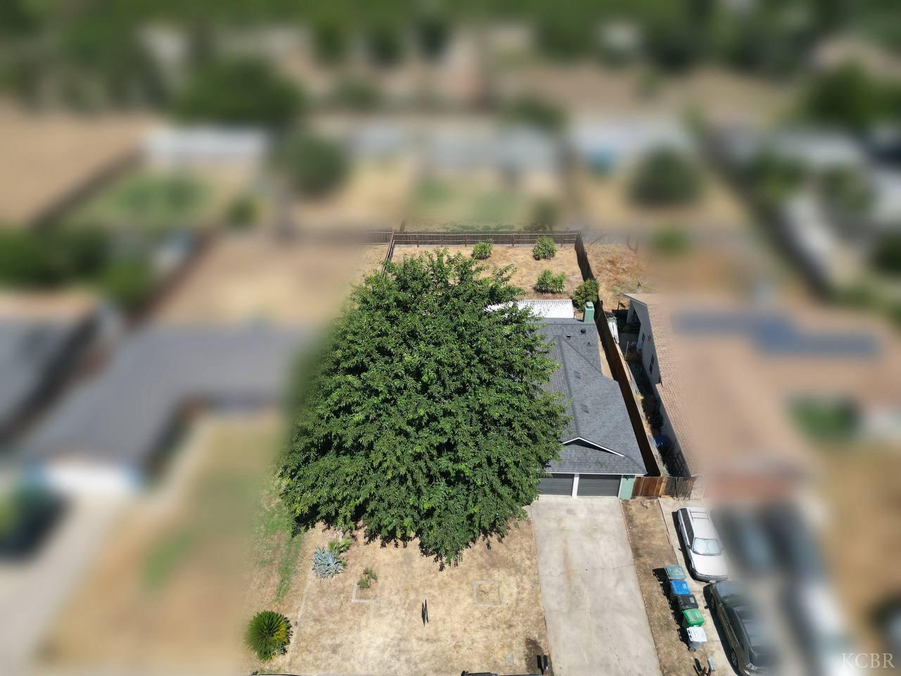 988 Laurel Ave, Lindsay, CA 93247