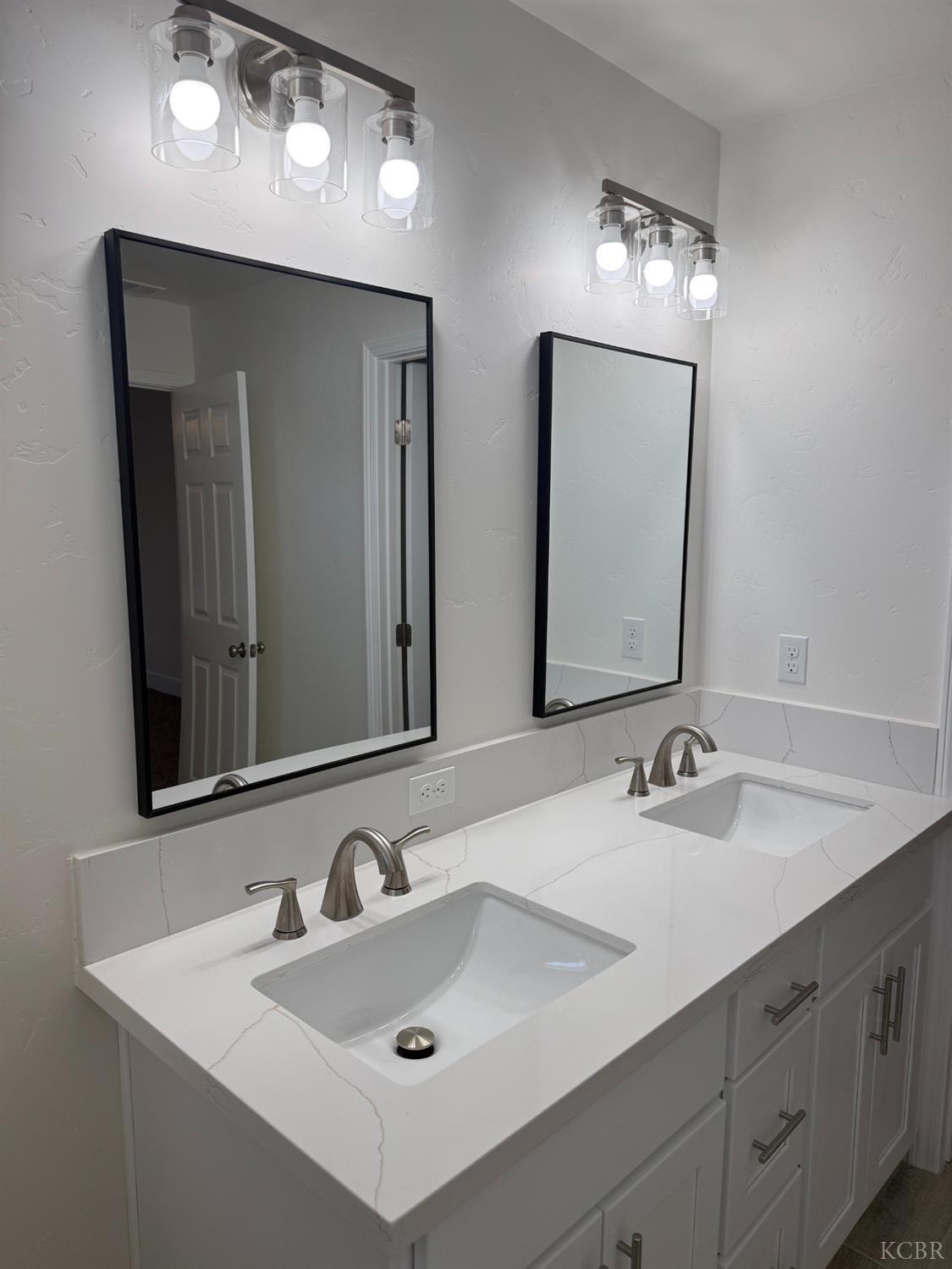 1318 ottawa, Corcoran, CA 93212