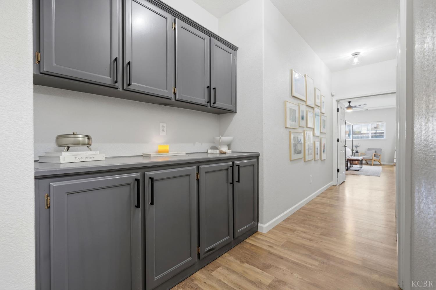 1858 W Mono Pl, Tulare, CA 93274