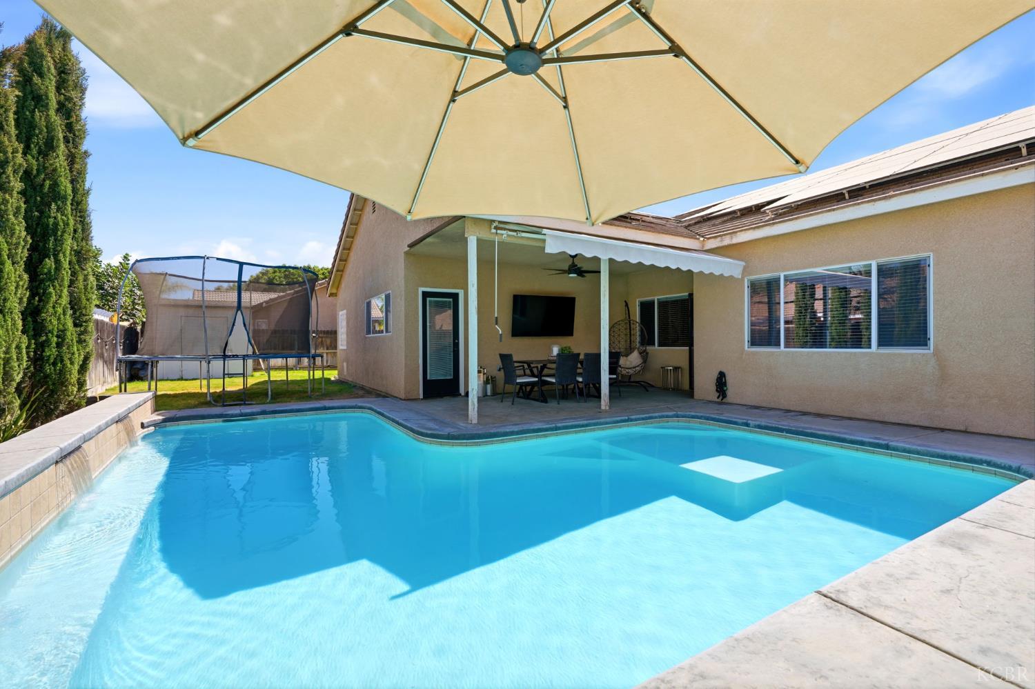1858 W Mono Pl, Tulare, CA 93274