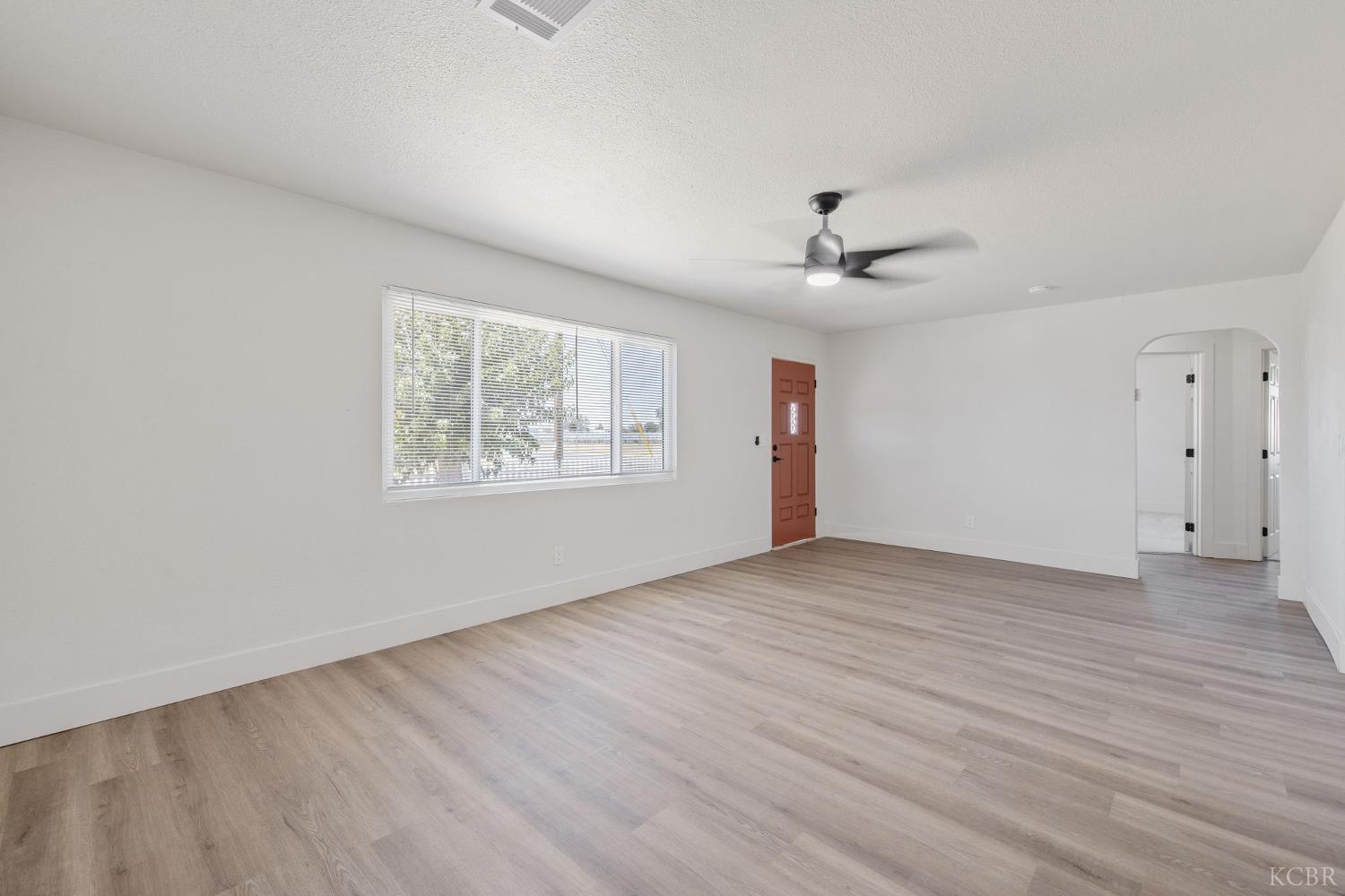 19415 Empire St, Stratford, CA 93266