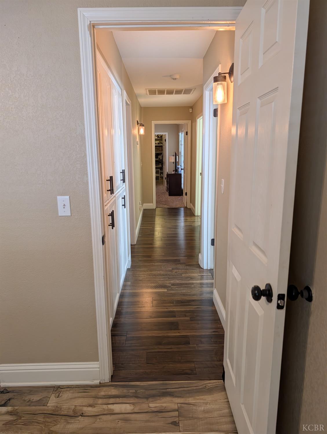 681 E Fargo Ave, Hanford, CA 93230