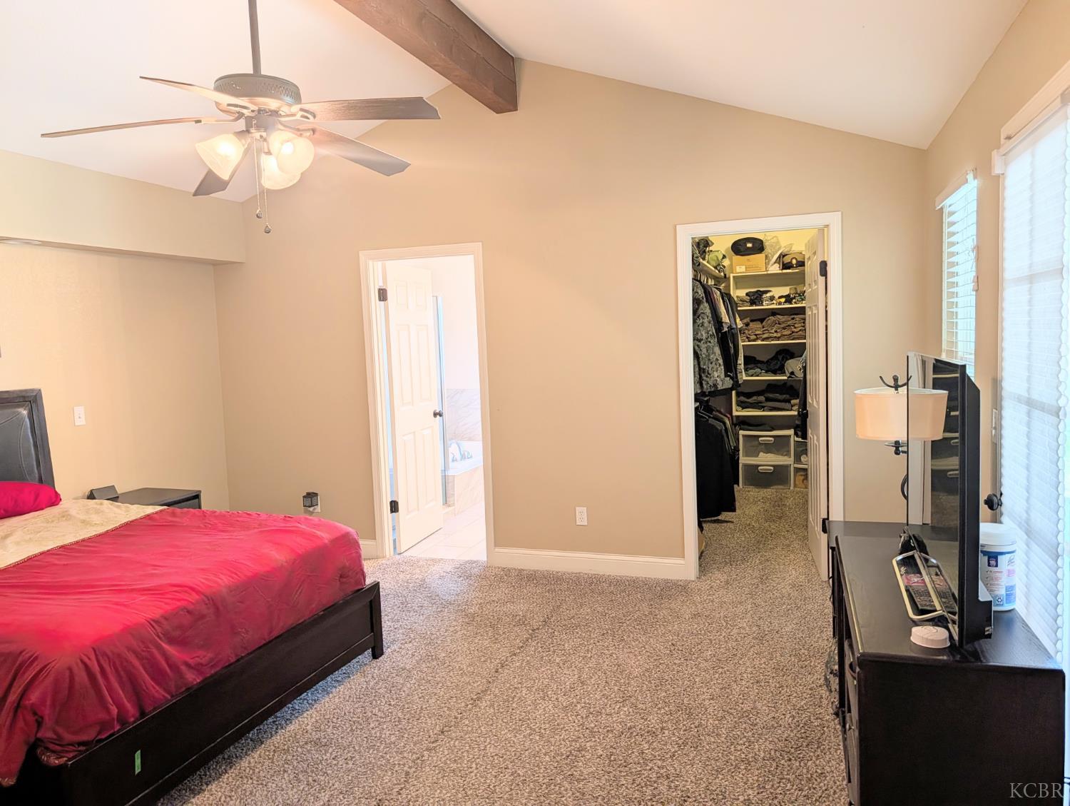 681 E Fargo Ave, Hanford, CA 93230