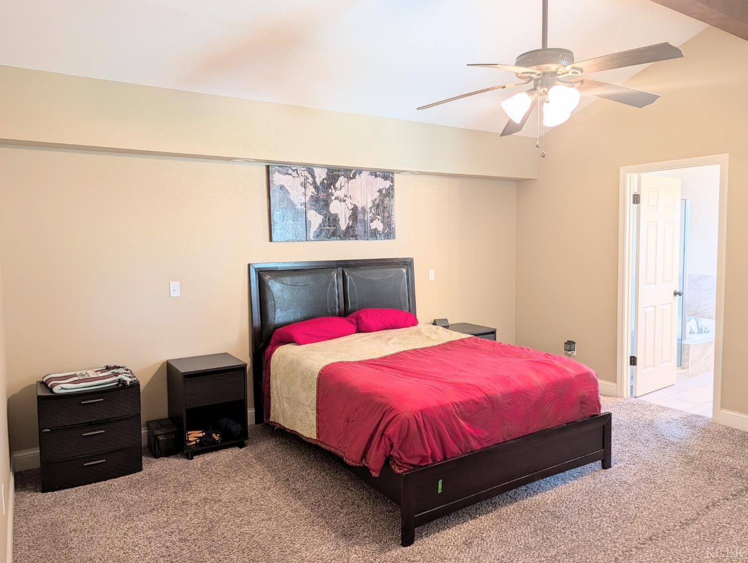 681 E Fargo Ave, Hanford, CA 93230