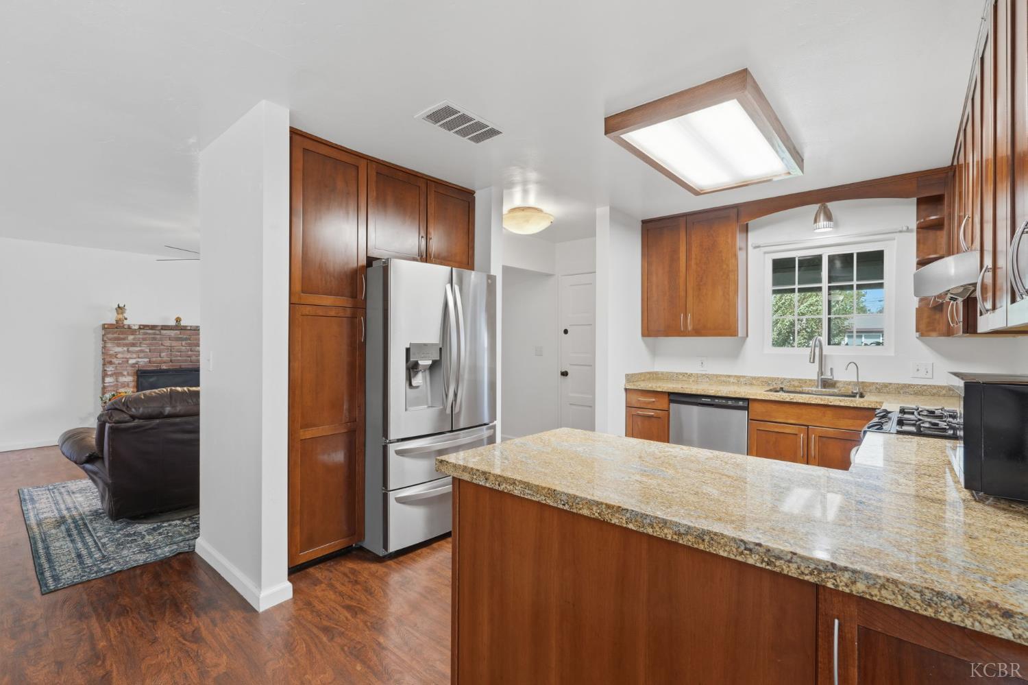 2315 S Verde Vista St, Visalia, CA 93277