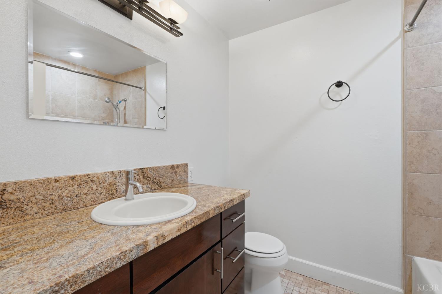 2315 S Verde Vista St, Visalia, CA 93277