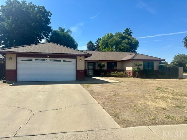 799 Andy Ct, Lemoore, CA 93245