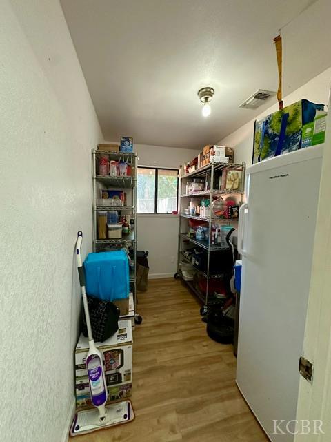 799 Andy Ct, Lemoore, CA 93245