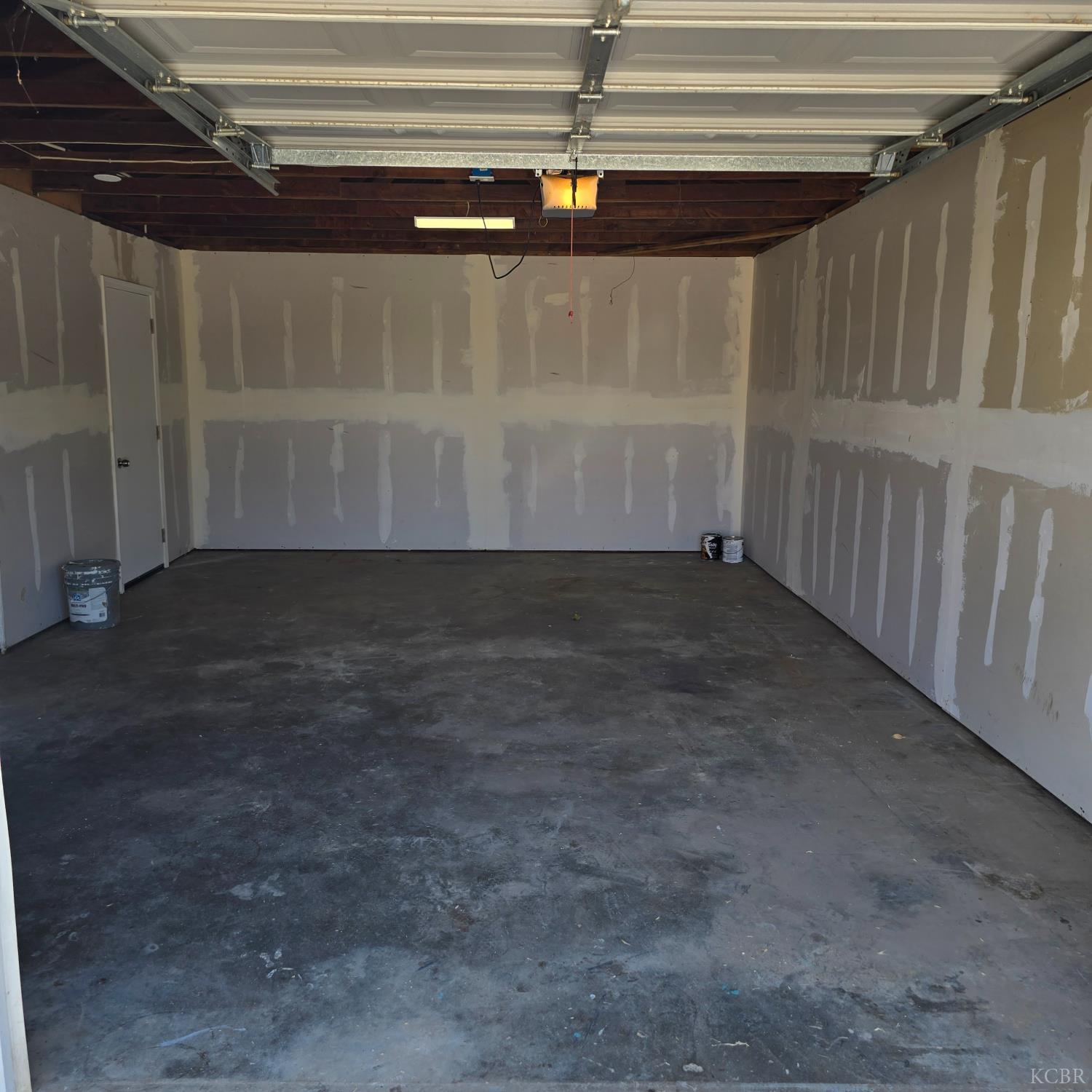 1385 Davis St, Hanford, CA 93230