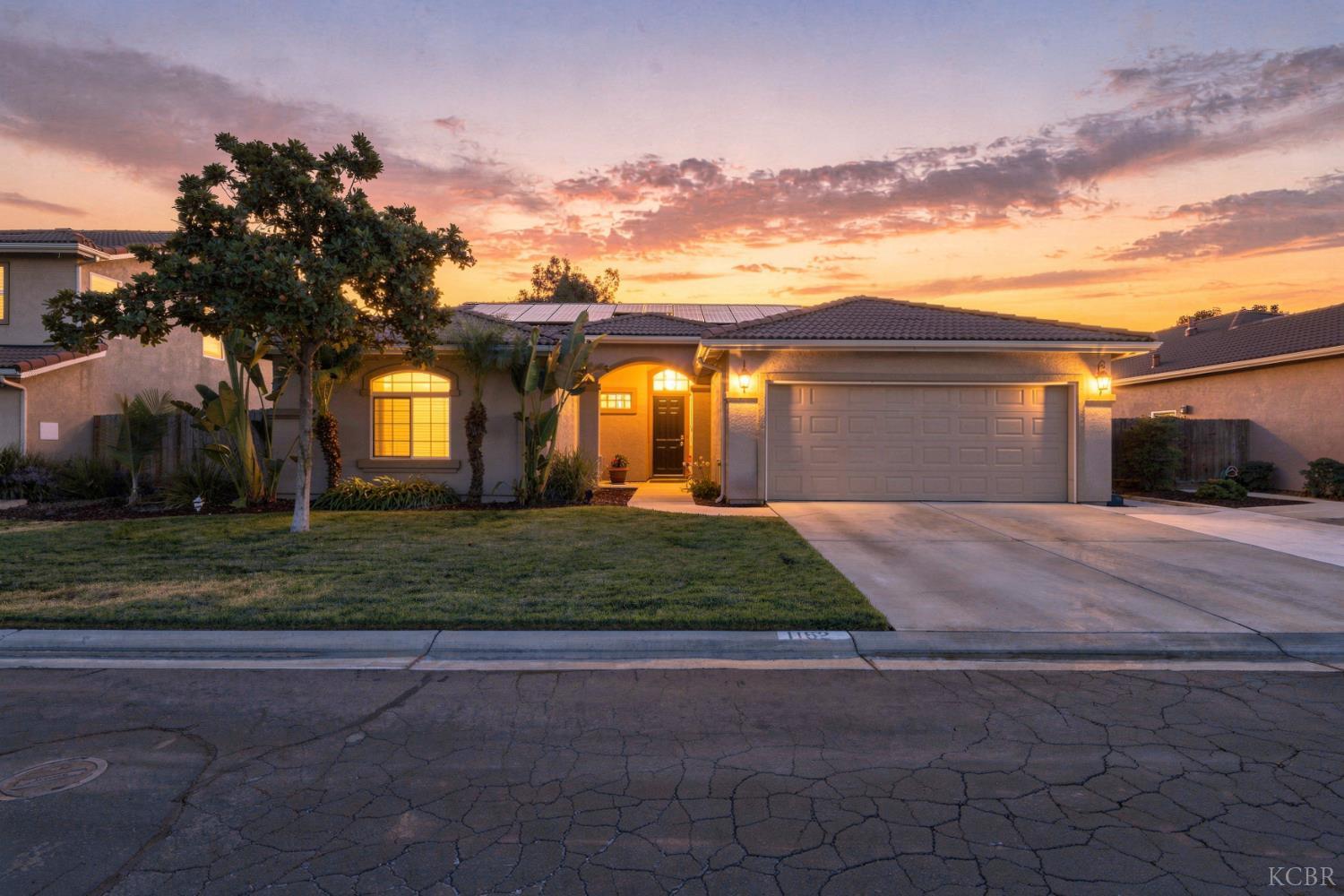 1162 Paradise Loop, Lemoore, CA 93245