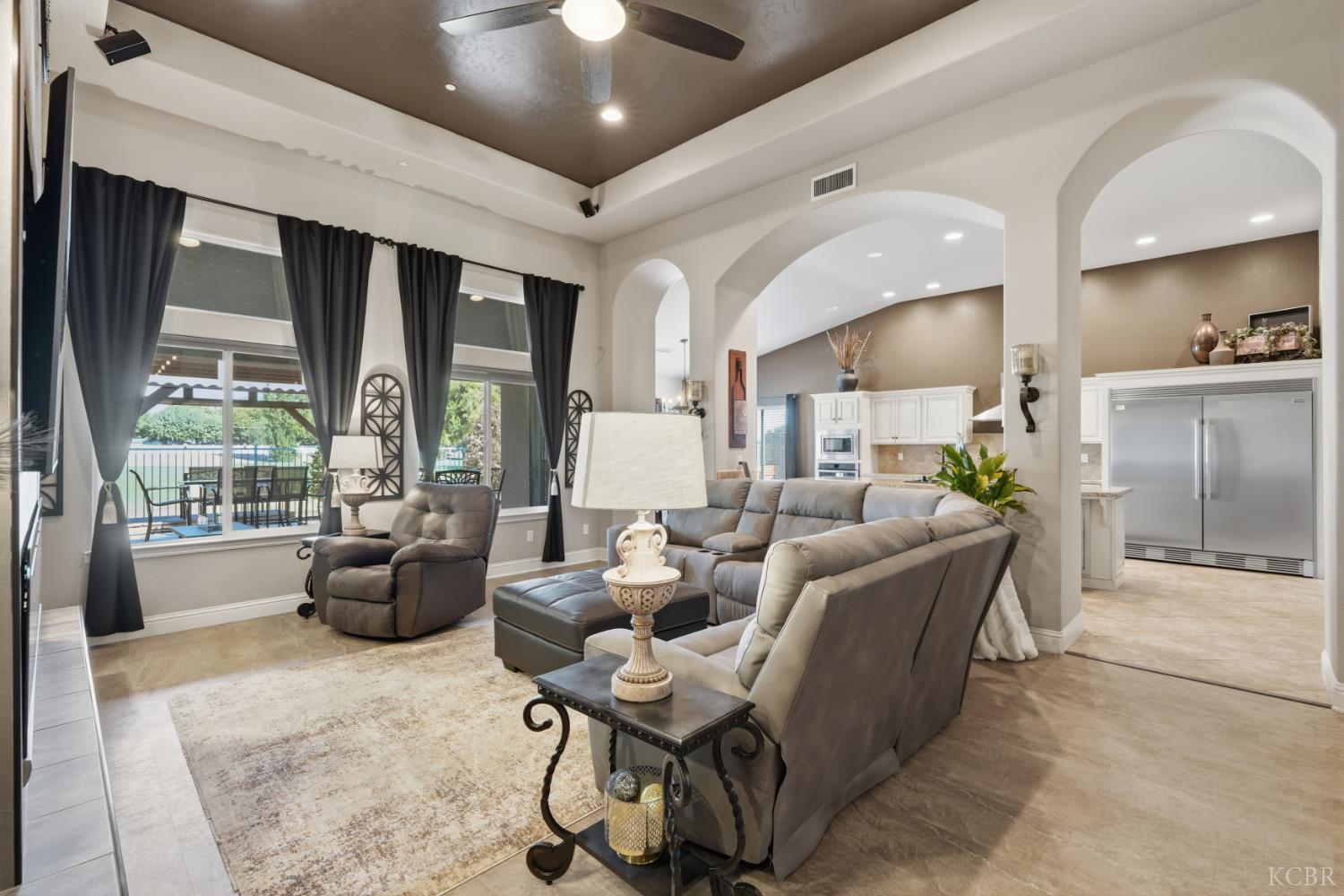 1162 Paradise Loop, Lemoore, CA 93245