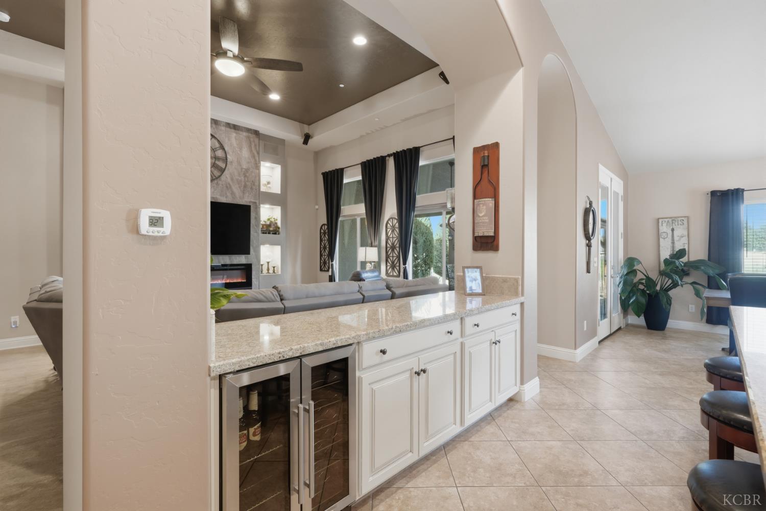 1162 Paradise Loop, Lemoore, CA 93245